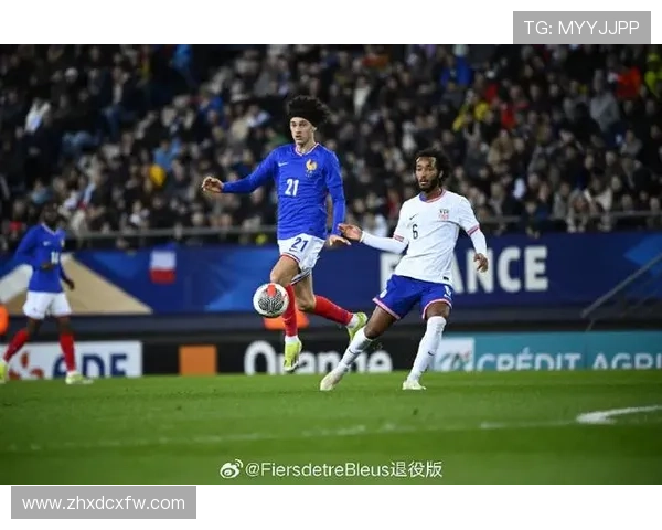 队报：德尚在密切关注阿克利乌什，球员只愿为法国踢球